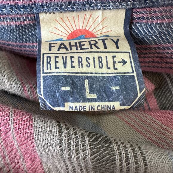 Faherty Reversible Belmar Shirt Men’s Large Striped Blue Pink Long Sleeve Button - Picture 8 of 12